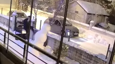 Elazığ’da Kardan Adamlar Kamera Görüntüsünde Yok Oldu