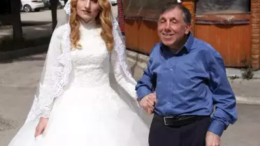 Belediye Otobüsü Görme Engelli Öğretmeni Çarptı: Hamile Kadın Ağır Yaralı