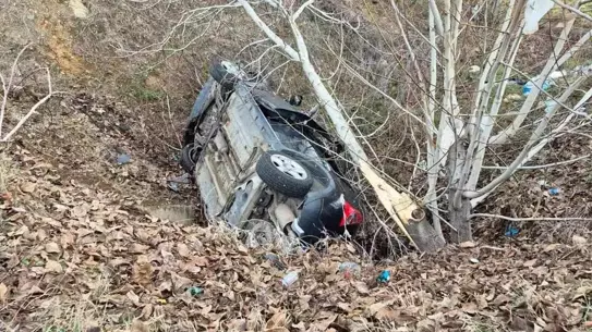 Kaza anındaki devrilen otomobil