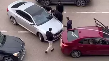 Bursa’da Düğün Konvoyunda Kadın Sürücüyle Yaşanan Gergin Anlar