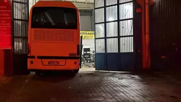 Kayseri Kocasinan’da Otobüs Krikosunun Kaymasıyla Tamirci Şokta Hayatını Kaybetti