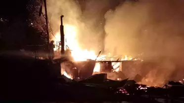 Ordu Ünye'de 67 Yaşındaki Adam Yangını Başlatıp Ağaçta Asılı Bulundu