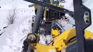 Sincik'te Yoğun Kar Sonrası Köy Yolları Yeniden Açıldı