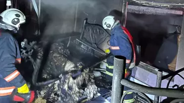 Yangın sonrası evin dış görünümü