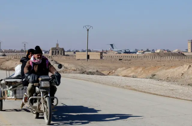 Kargo uçağı inişi