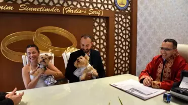 Gaziantep'te Sevimli Damat ve Gelin: Köpekleriyle Nikah Şaşkınlığı