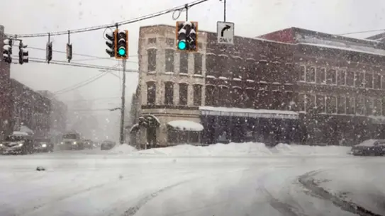 ABD'de Buz Fırtınası Ülkeyi Felç Etti: 200 Milyon Kişi Etkilendi