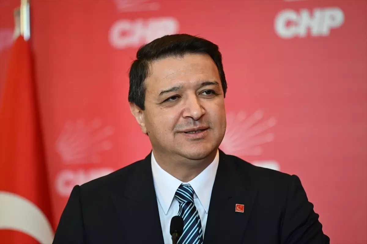 CHP Genel Başkanı Özgür Özel
