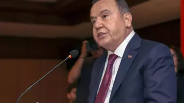 Muhittin Böcek'in Evinde 1,1 Milyon Lira Nakit Ele Geçirildi