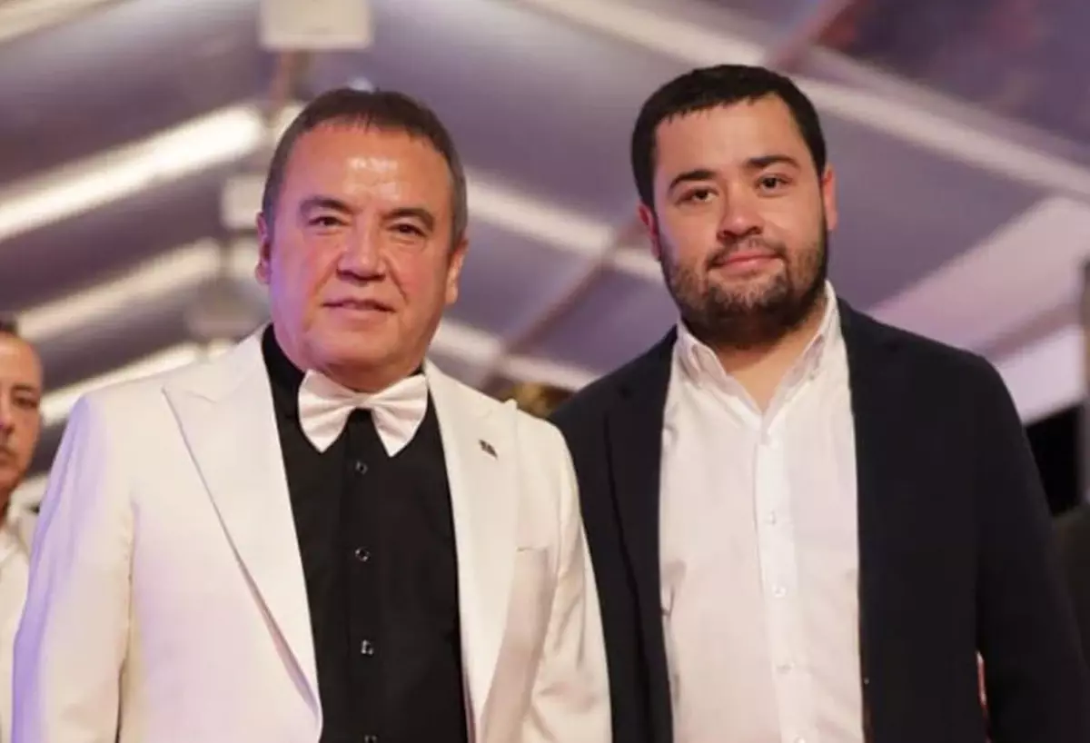 Antalya Büyükşehir Belediyesi'nde 702 Sayfalık Rüşvet Dava Dosyası Açıldı