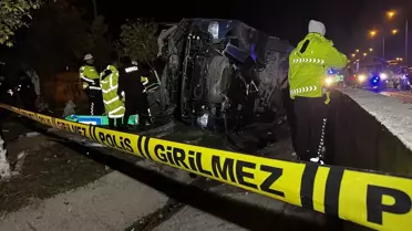 Adana Sarıçam’da Yolcu Otobüsü Devrildi: 8 Yaralı