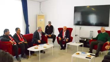 AK Parti Muğla Milletvekili Yakup Otgöz, Fethiyespor Sahasında Futbolseverlerle Buluştu