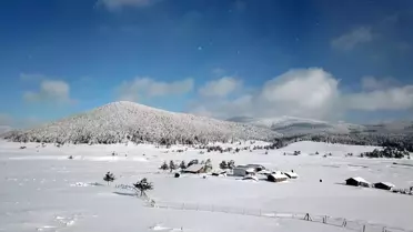 Eğriova Yaylası'nda Bembeyaz Kış Manzarası Büyülüyor