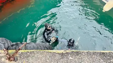 İtfaiye timinin su altı kurtarma çalışması