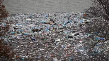 Badovc Baraj Gölü Çöp Krizine Düşüyor: Yerel Yetkililer Temizlik Talep Ediyor