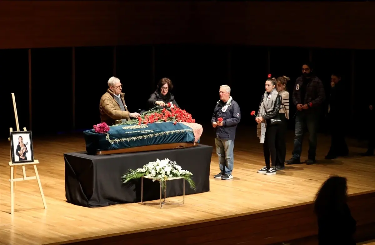 Deniz Özasker anıt mezar