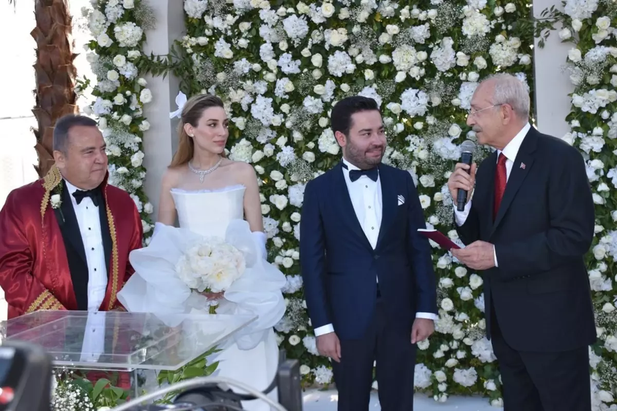 Muhittin Böcek’in İddianamesinde 55,2 Milyon Liralık Boşanma Parası Skandalı Ortaya Çıktı