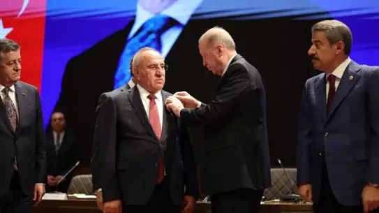 Ömer Çelik'ten PKK'ye Çağrı: Terör Örgütü Kendisini Dağıtmalı ve Silah Bırakmalı