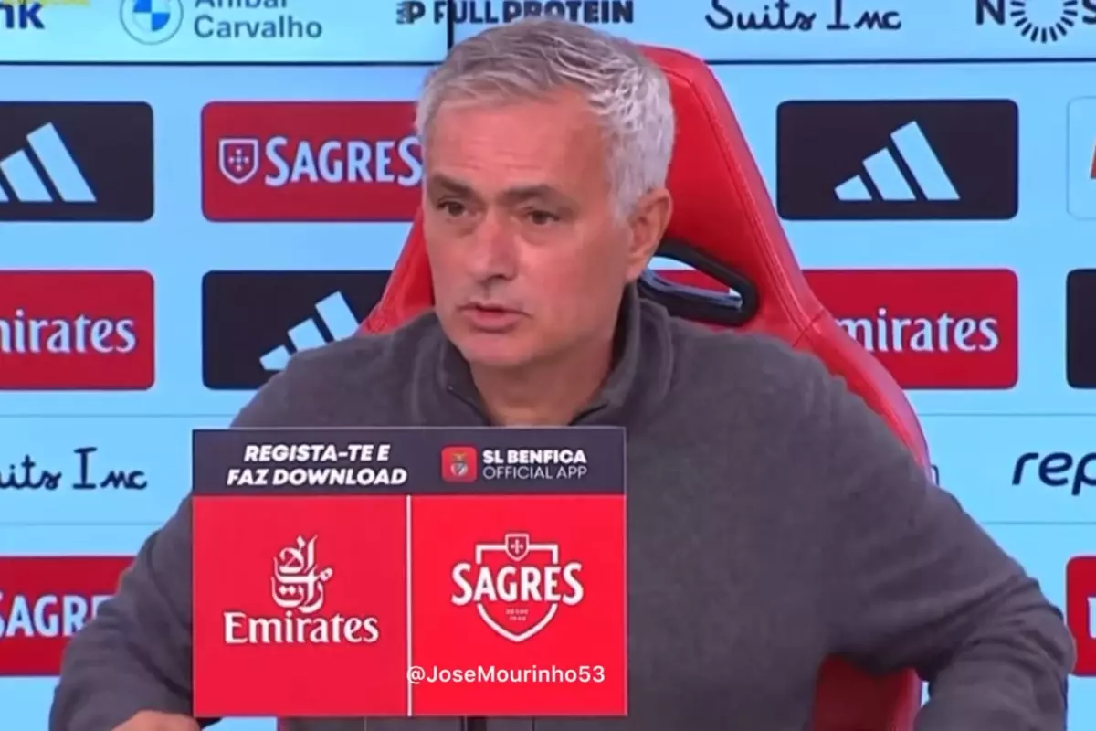 Mourinho Alarmıyla Şaşırdı: Sakin Esprisi Salonu Rahatlattı