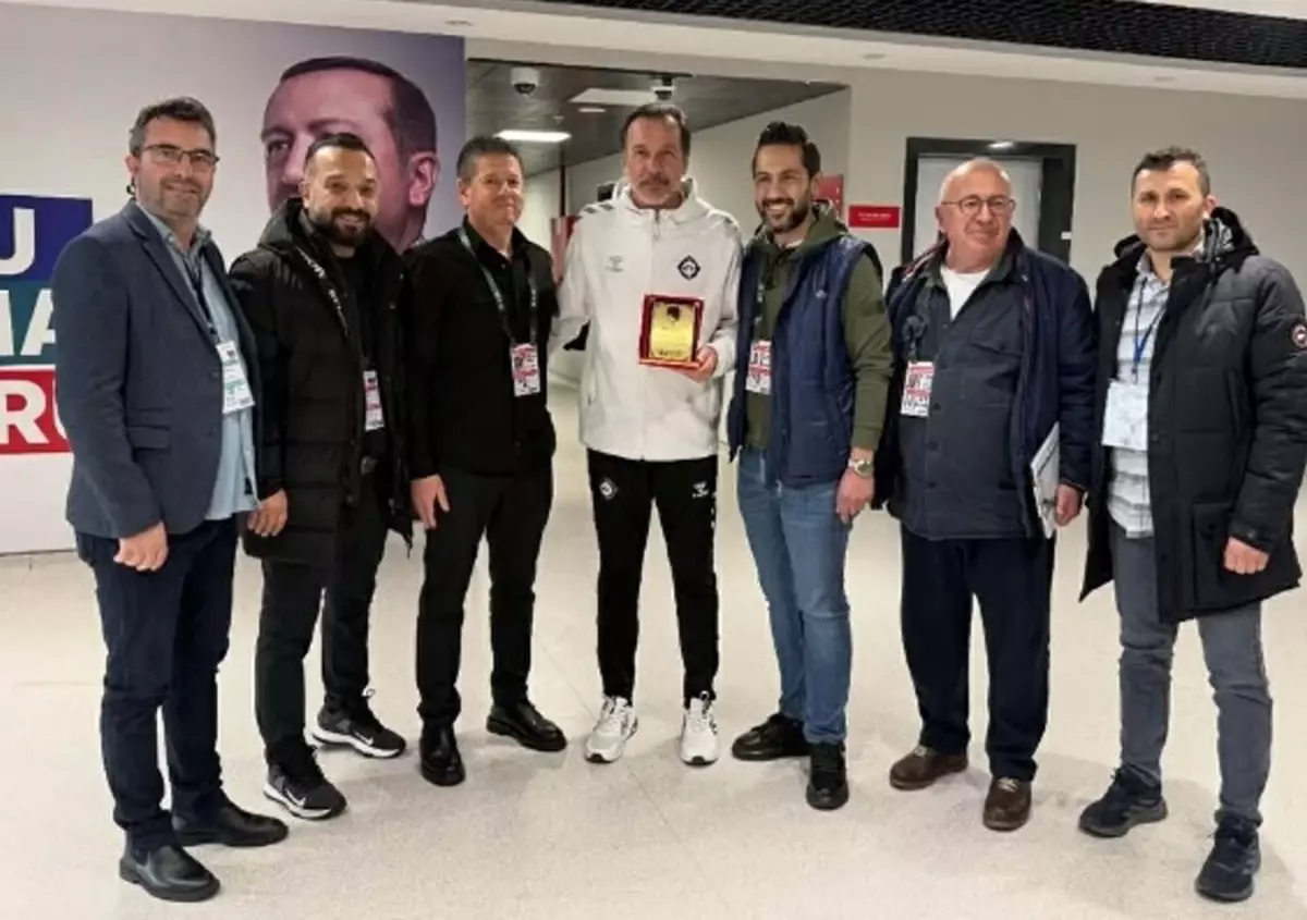 Denizli İdmanyurdu'nun Galibiyet Serisi Altay Yenilgisiyle Kırıldı