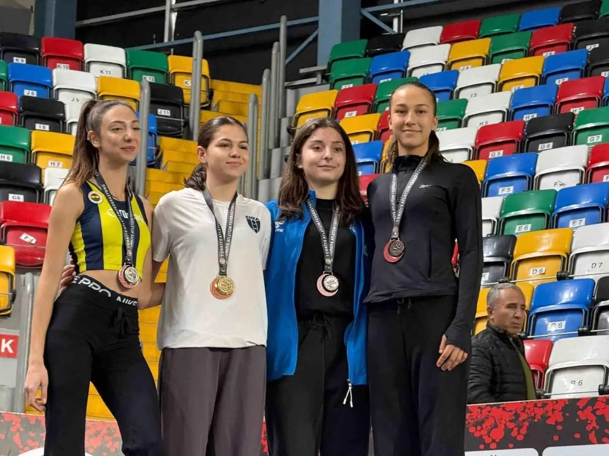 Sudenaz Bayram, U20 Türkiye Salon Şampiyonası'nda Bronz Madalya Kazandı