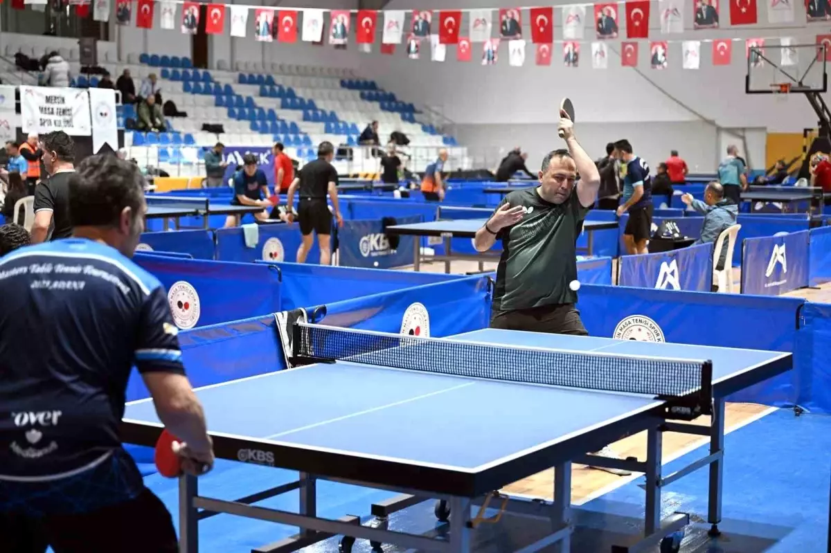 Mersin'de 5. Ulusal Masa Tenisi Veteran Turnuvası Renkli Anlara Sahne Oldu