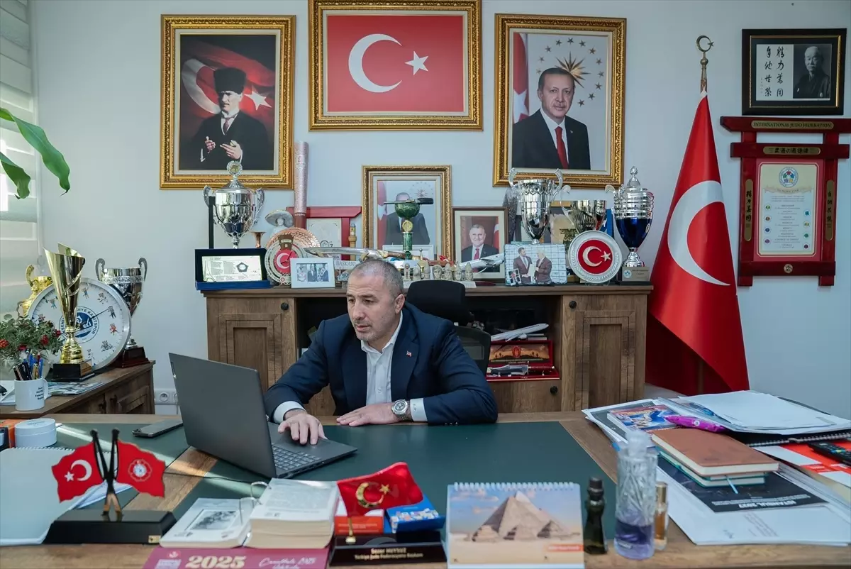 Sezer Huysuz Yılın Kareleri oylaması