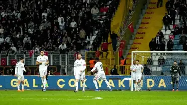 Beşiktaş ve Eyüpspor 2-2 Berabere: Taraftarlar Yönetimden İstifa Çağrısı Yaptı