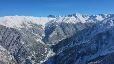 Kaçkar Dağları'nda Heliski Macerası: 52 Sporcunun Adrenalin Dolu Anları