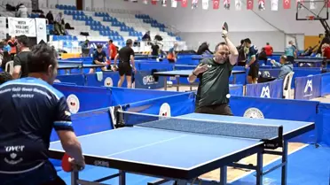 Mersin'de 5. Ulusal Masa Tenisi Veteran Turnuvası Renkli Anlara Sahne Oldu