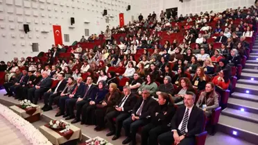 Mersin'de Genç Kız Öğrenciler İçin Yeni Medya Kampı Açıldı
