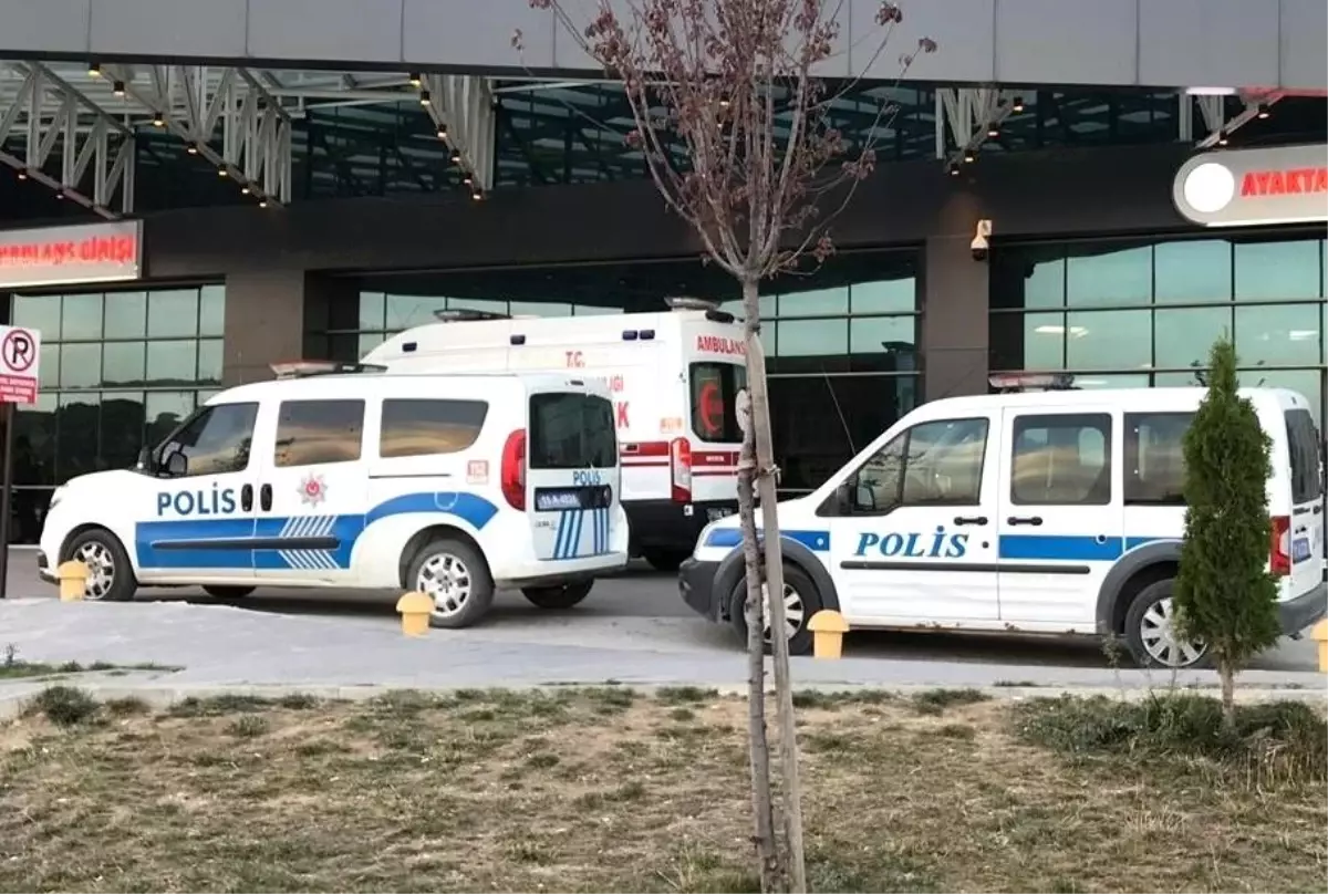 Bilecik'te Ruhsatsız Av Tüfeği Kontrolü Sırasında Kaza: Yaralı Hastaneye Kaldırıldı