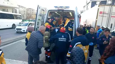 Bağcılar’da Kontrolden Çıkan Çekici 4 Yaralıya Neden Oldu