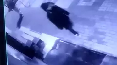 Kırılan araç camları ve yansıması