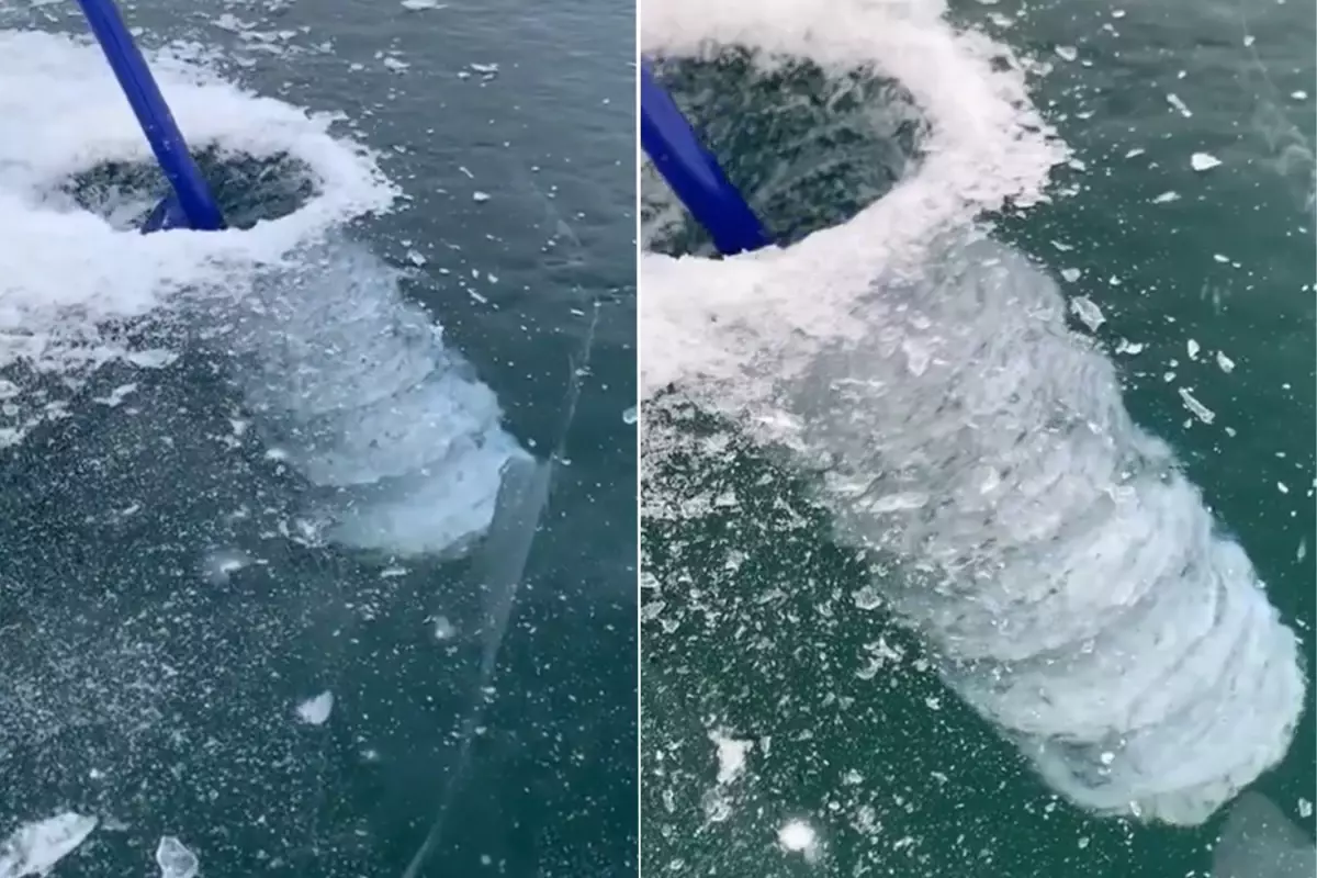 Baykal Gölü'nde kış manzarası, buzla kaplı yüzey