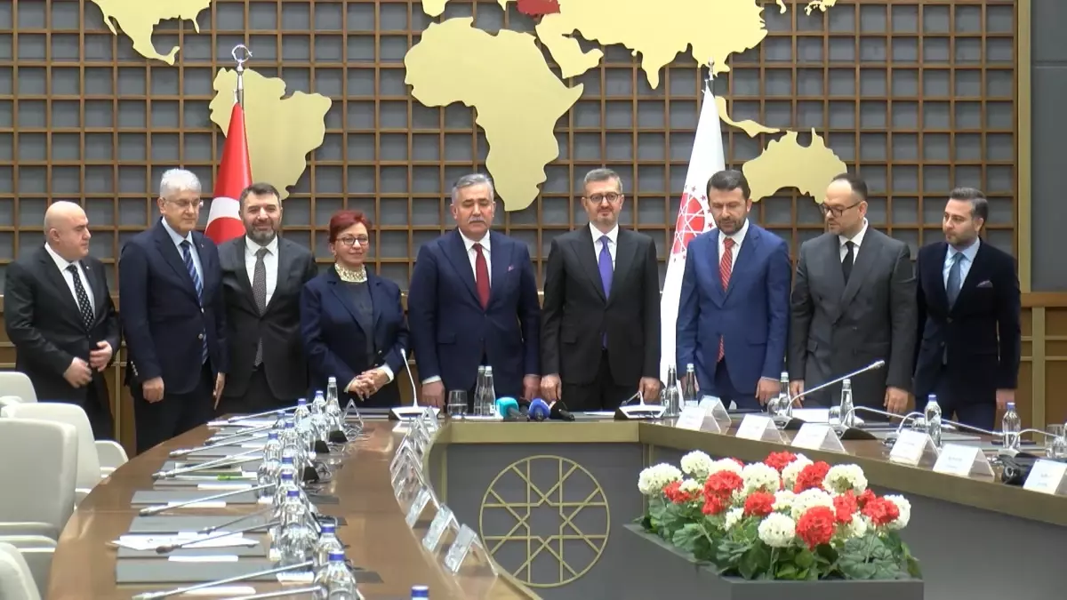 Basın Finansmanına 7,5 Milyar Lira Destek: Kredi Garanti Fonu ve Basın İlan Kurumu İşbirliği