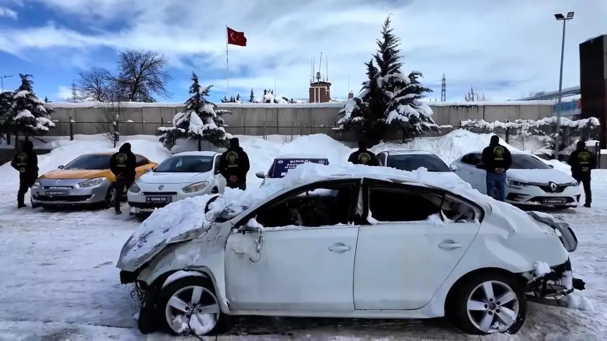 Bingöl'de Araç Bilgilerini Değiştirme Operasyonu: 4 Şüpheli Tutuklandı