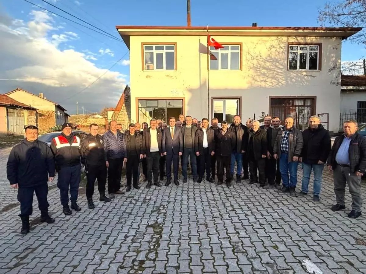 Çavdarhisar’da Muhtarlarla Altyapı ve Sosyal İhtiyaçlar Görüşüldü