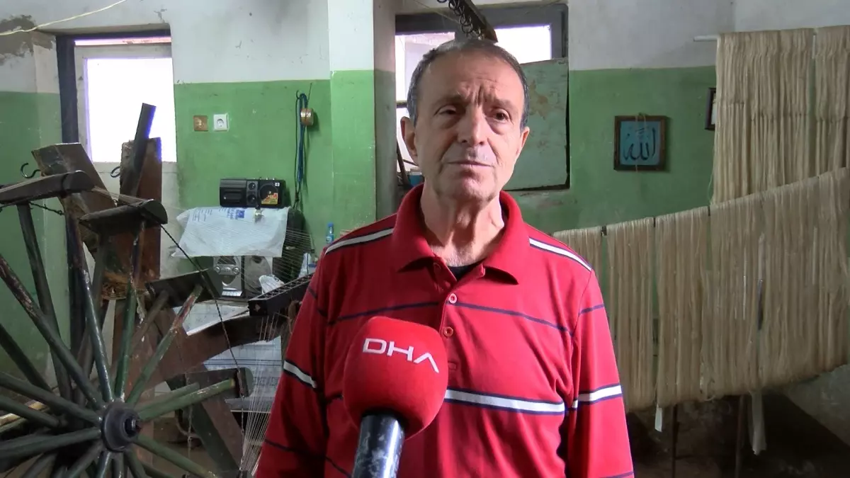 Bursa’da 60 Yaşındaki Usta, İpek Üretimi İçin Günlük 20 Km Koşuya Çıkıyor