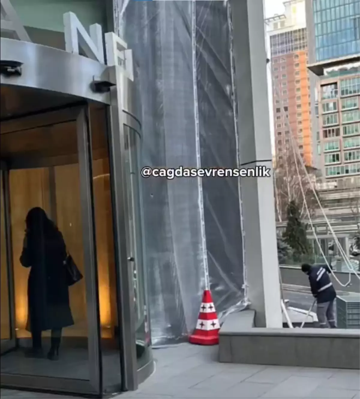 APA NEF binasının dış görünüşü