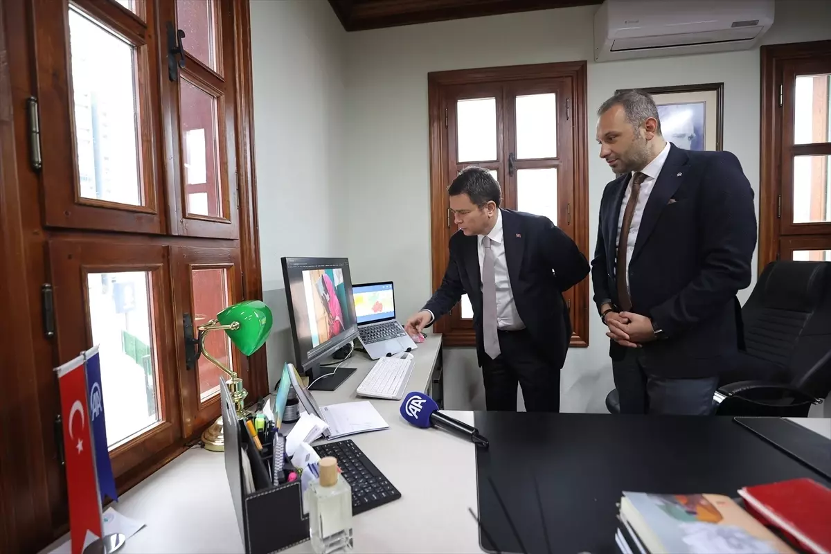 Osmangazi Belediye Başkanı Aydın, AA’nın “Yılın Kareleri” Oylamasına Katıldı