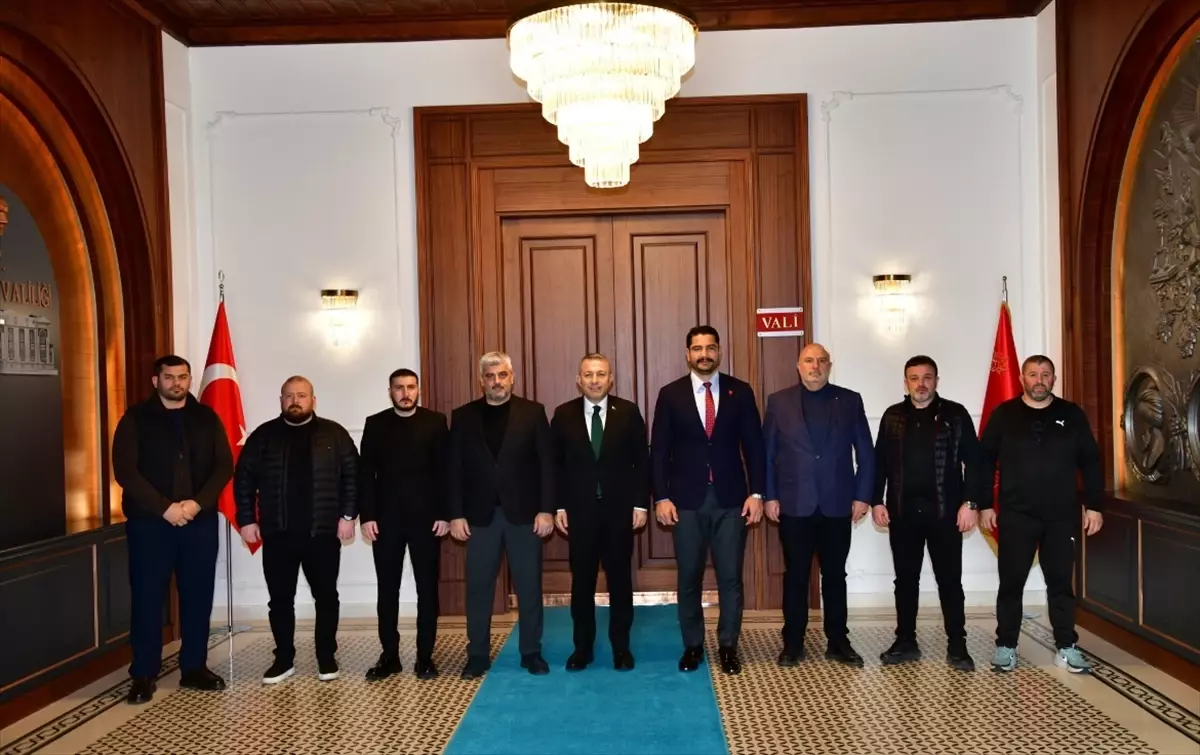 Taha Akgül Trabzon ziyaretinde