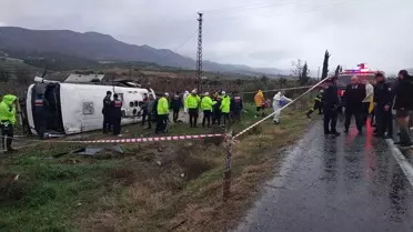 Denizli Buldan’da Midibüs Devrildi: 1 Ölü, 22 Yaralı