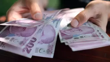 Emekli Bayram İkramiyelerinde Tek Maaş Seçeneği Gündemde: 5 Bin TL’ye Yükseliş Bekleniyor