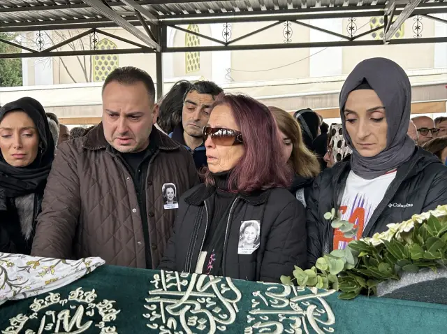 Cenaze töreni anı fotoğrafı 2