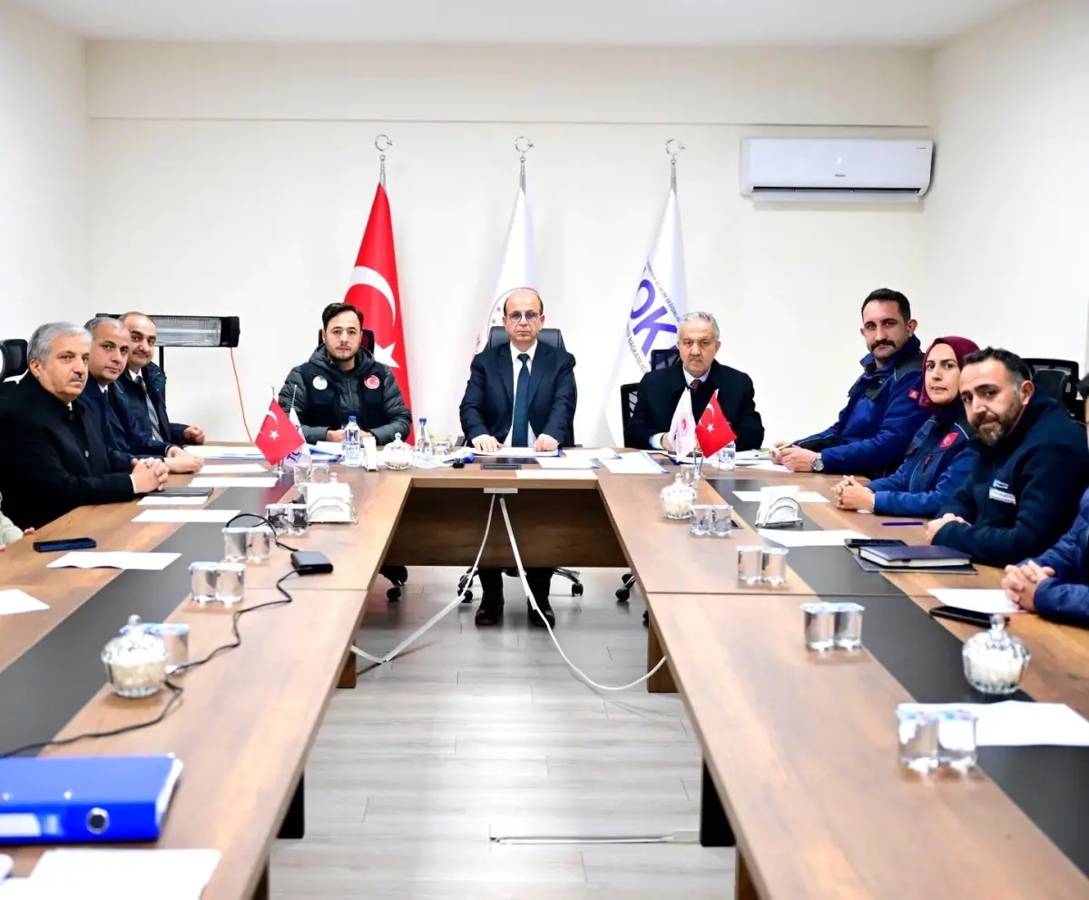 Yeşilyurt Belediye Başkanı İlhan Geçit şantiye ziyareti