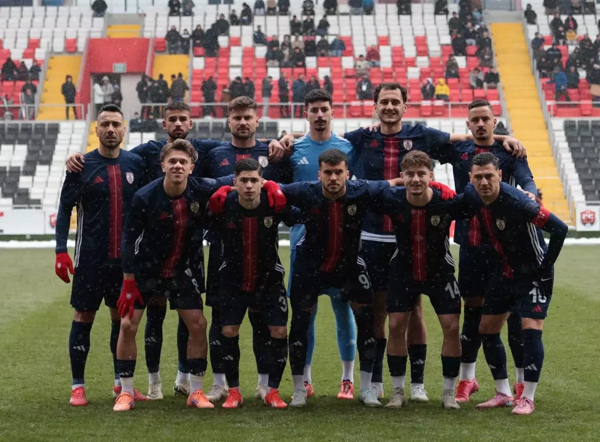 Altınordu, Adana 01 FK ile Düşme Hattını Kırmaya Hazır