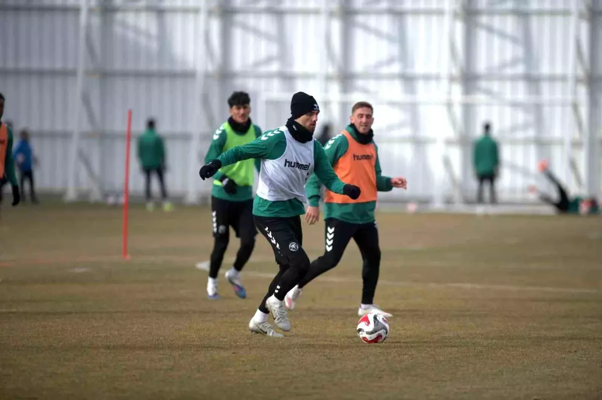 Konyaspor, Beşiktaş Karşısında Hazırlık Antrenmanlarını Kayacık Tesisleri'nde Başlattı
