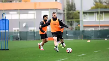 Alanyaspor, Eyüpspor Maçına Hazırlıklarını Antrenmanla Başlattı