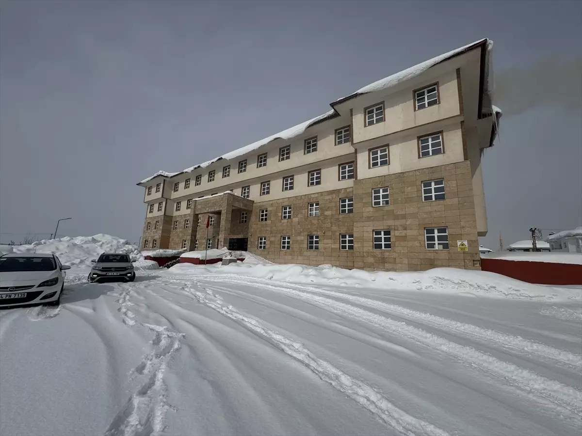 Yüksekova lise öğrencileri robot projesi çalışması